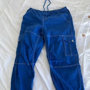 Blue cargo pants with white lining
